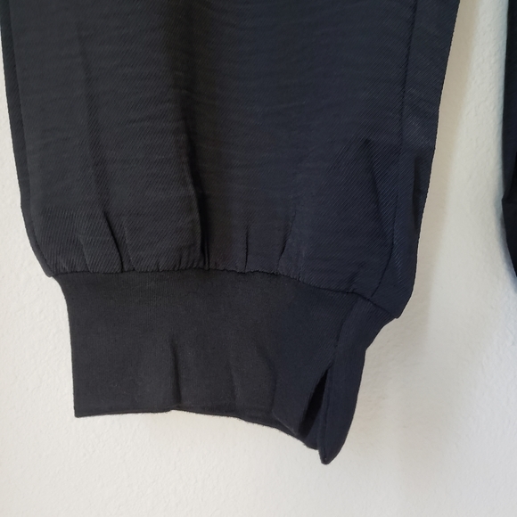 High Rise Lightweight Joggers - Picture 9 of 10